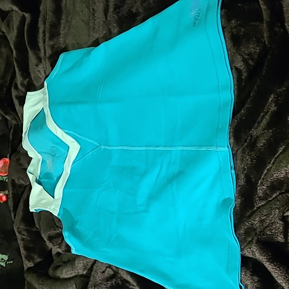 🚨2/$20    WAS. $80  THE NORTH FACE Golf Pullover Top Size L